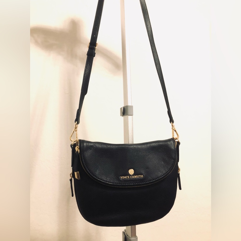 VINCE CAMUTO black leather crossbody purse. Only used ONCE!